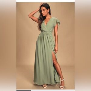 Lulus sage Green Maxi Dress small NWT